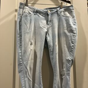 YMI WANNABETTABUTT? Skinny embroidered pockets distress Jeans fringe hem size 14